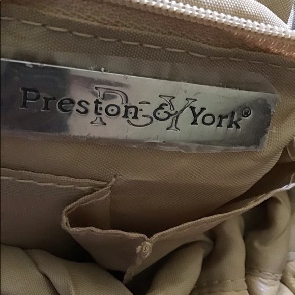 Purse - Picture 2 of 2